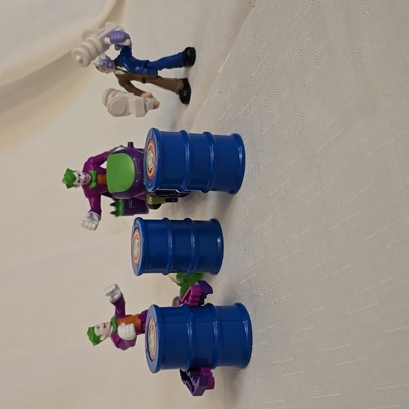 Imaginext Joker Motorcycle - Picture 1 of 7